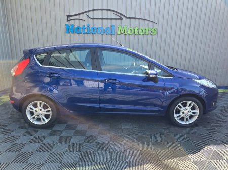2015 Ford Fiesta - photo 2