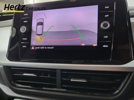 2024 Volkswagen T-Roc - photo 23