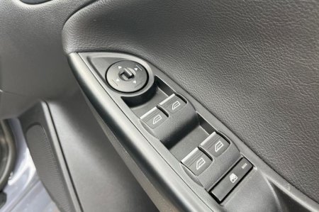2017 Ford Focus - photo 16