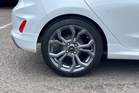2020 Ford Fiesta - photo 8