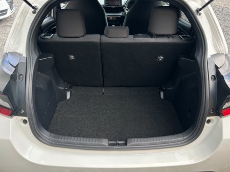 2021 Toyota Yaris - photo 21