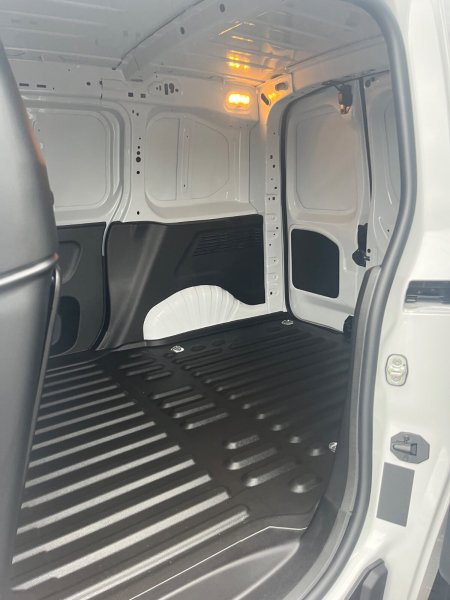 2026 Peugeot Partner - photo 9