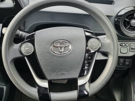 2020 Toyota Aqua - photo 23
