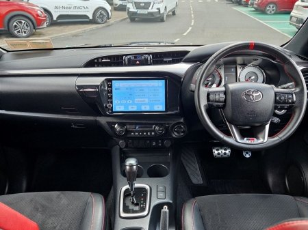 2023 Toyota Hilux - photo 3