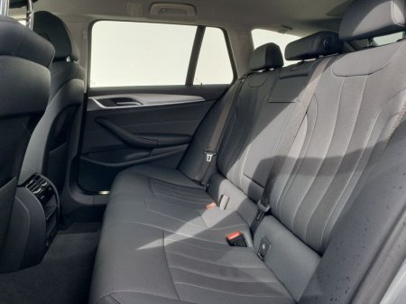 2024 BMW 5-Series - photo 22