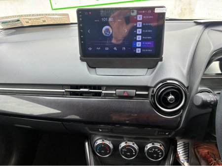 2016 Mazda Demio - photo 18