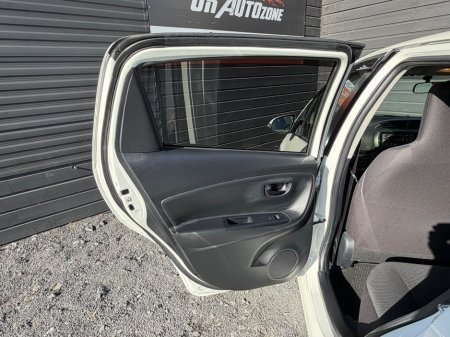 2017 Toyota Yaris - photo 19