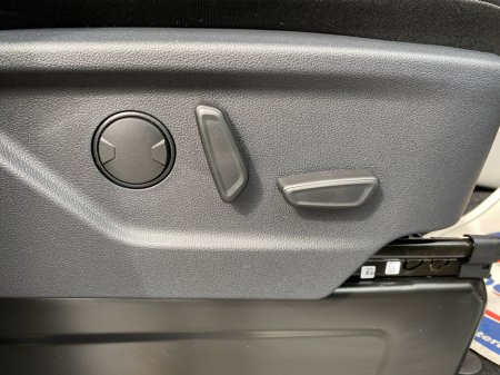 2026 Ford Tourneo Custom - photo 24