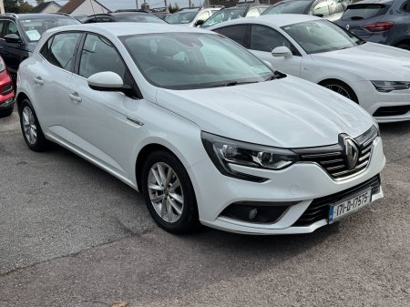2017 Renault Megane - photo 2