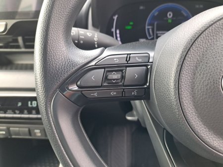 2024 Toyota Yaris - photo 18