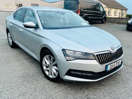 2022 Skoda Superb - photo 4
