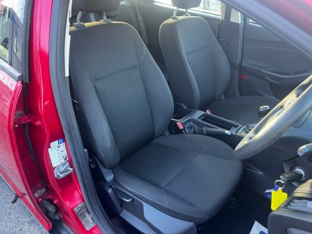 2015 Ford Focus - photo 11