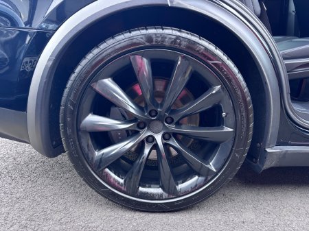 2019 Tesla Model X - photo 13