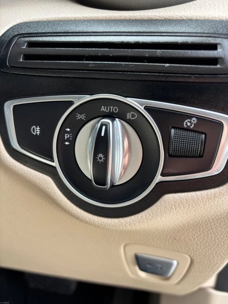 2017 Mercedes-Benz GLC - photo 21