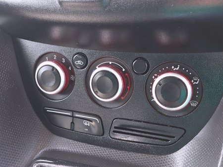2017 Ford Transit Connect - photo 17