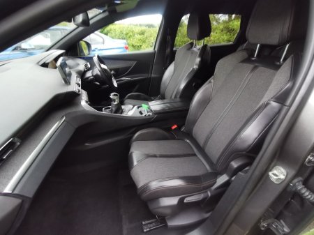 2018 Peugeot 5008 - photo 12