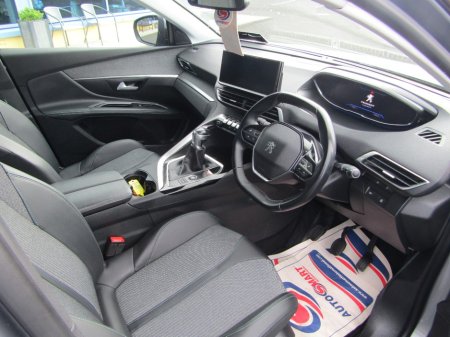 2021 Peugeot 5008 - photo 10