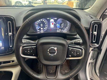 2021 Volvo XC40 - photo 7