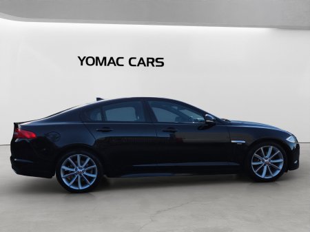 2014 Jaguar XF - photo 2