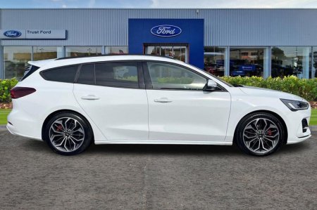 2023 Ford Focus - photo 3