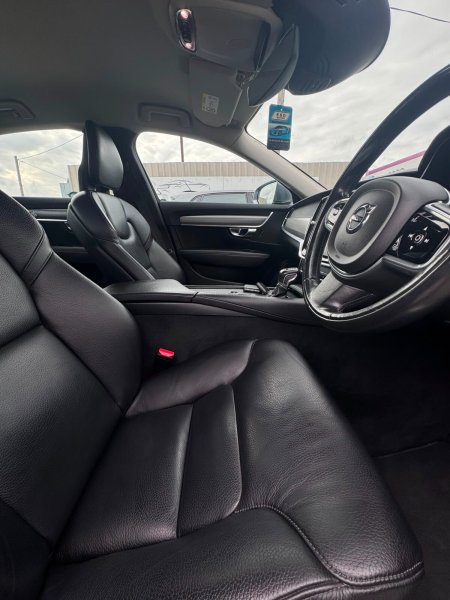 2017 Volvo S90 - photo 10