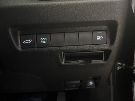 2025 Toyota RAV4 - photo 19