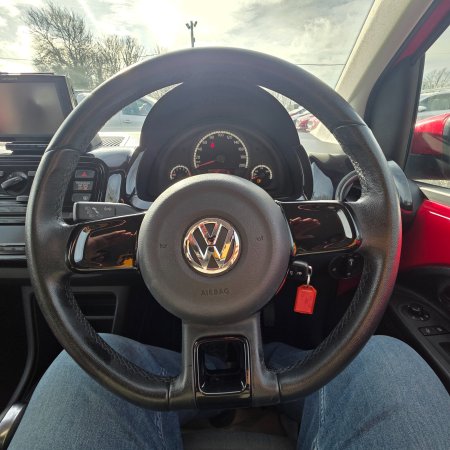 2015 Volkswagen up! - photo 22