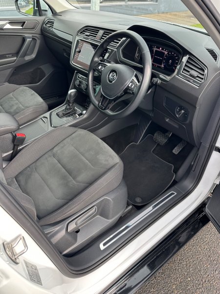2020 Volkswagen Tiguan - photo 14