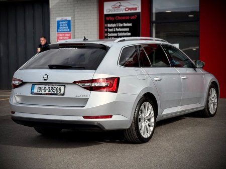 2019 Skoda Superb - photo 7
