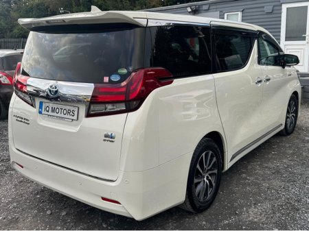 2015 Toyota Alphard - photo 7