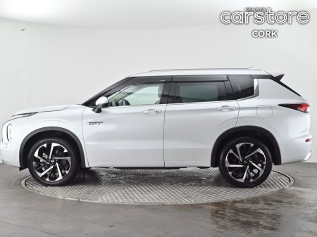2023 Mitsubishi Outlander - photo 6