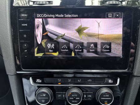 2020 Volkswagen Golf - photo 11