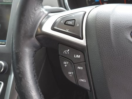2015 Ford Mondeo - photo 24