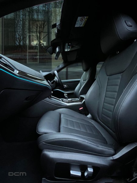 2022 BMW 3-Series - photo 14