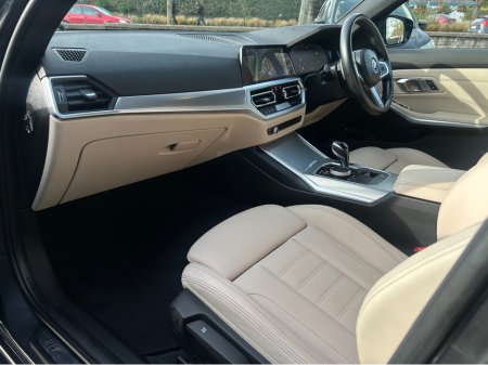 2021 BMW 3-Series - photo 10