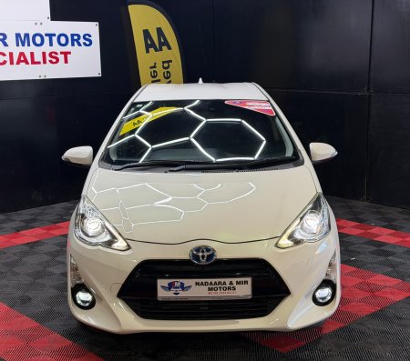 2015 Toyota Aqua - photo 11