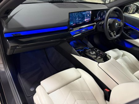 2026 BMW 5-Series - photo 16