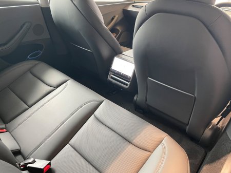 2026 Tesla Model 3 - photo 9