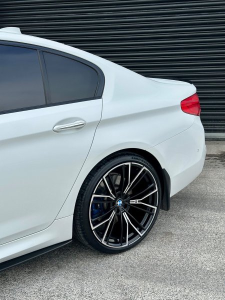 2017 BMW 5-Series - photo 4