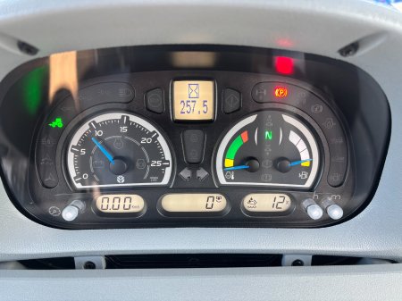 0 New Holland T7.225 - photo 6