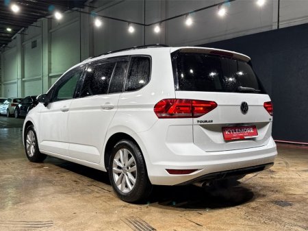 2017 Volkswagen Touran - photo 5