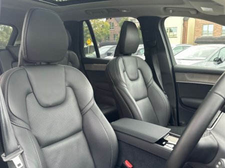 2025 Volvo XC90 - photo 12