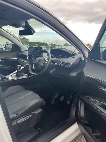 2022 Peugeot 3008 - photo 6