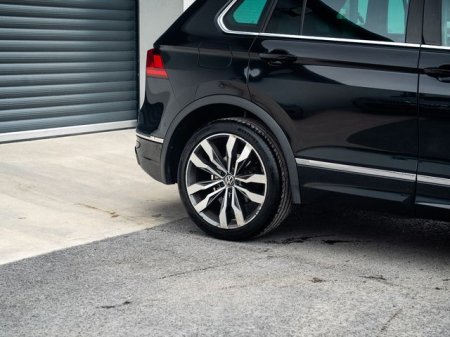 2023 Volkswagen Tiguan - photo 4