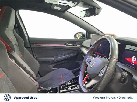 2025 Volkswagen Golf - photo 23