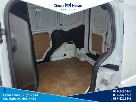 2022 Ford Transit Courier - photo 12