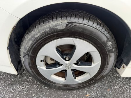 2014 Toyota Prius - photo 9