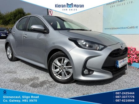 2022 Toyota Yaris - photo 2