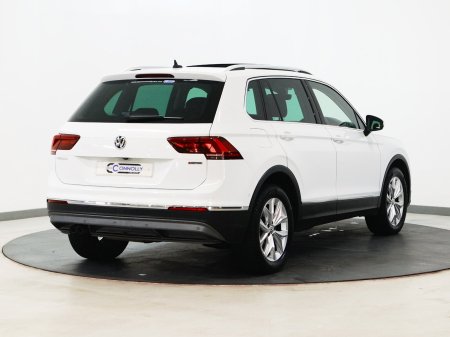 2020 Volkswagen Tiguan - photo 3
