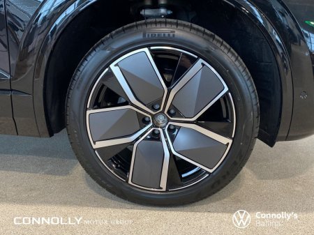 2026 Volkswagen Touareg - photo 7